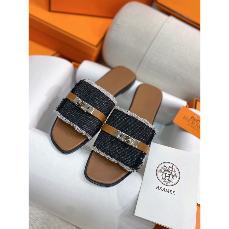 H**mes slippers
